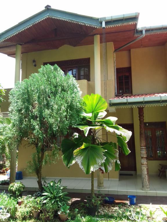 Serenity Villa ฮิกคาดูวา ภายนอก รูปภาพ