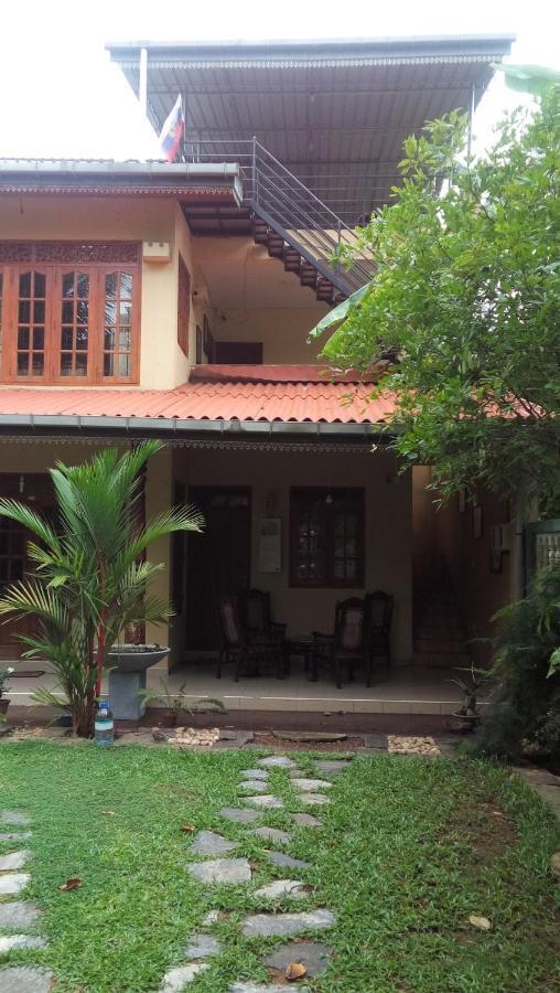 Serenity Villa ฮิกคาดูวา ภายนอก รูปภาพ