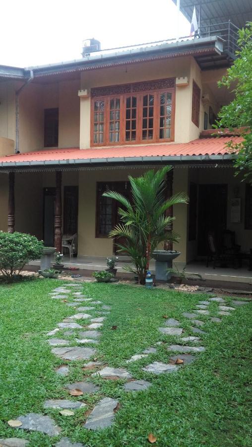 Serenity Villa ฮิกคาดูวา ภายนอก รูปภาพ